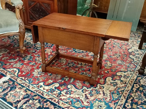 lil Oak Table - Image 9