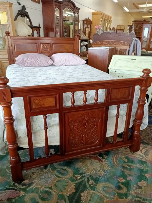 American Walnut DOUBLE bed frame - Image 10