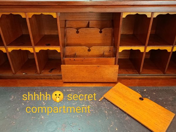 American walnut, English made Secretaire - Image 11