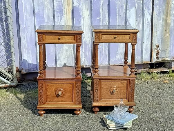 sold sold sold ... Pair of Chevet - Image 3