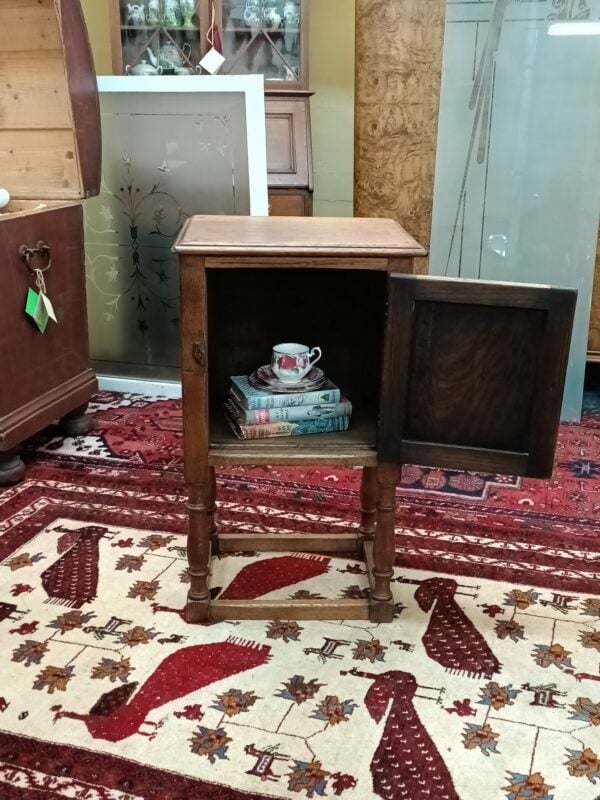 Oak Bedside Cabinet - Image 5