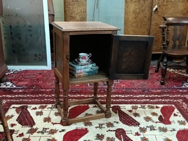 Oak Bedside Cabinet - Image 6