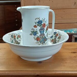 English Jug and Bowl toilette set