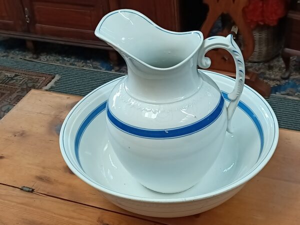 Country French Jug and Basin...simply blue on white - Image 5