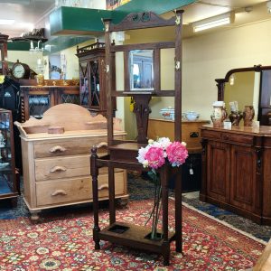 Petite Hallstand in Oak