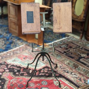 Illinoisian Oak Music Stand