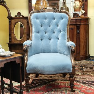 Viccie Armchair in ice blue
