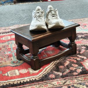 Dinky Oak Stool